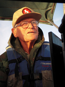 Captain, Warden Chester Smith guides the Devon volunteers out to the island.  Is there any doubt that this is one of his favorite things to do?



Captions: Written by Marcy Spears. If I goofed up, tell me:  marcyspears@mac.com

Photos: Taken by Marcy Spears, Molly Eskelson, Jennifer White.  My little camera floated around a bit so there may be some unnamed contributors!